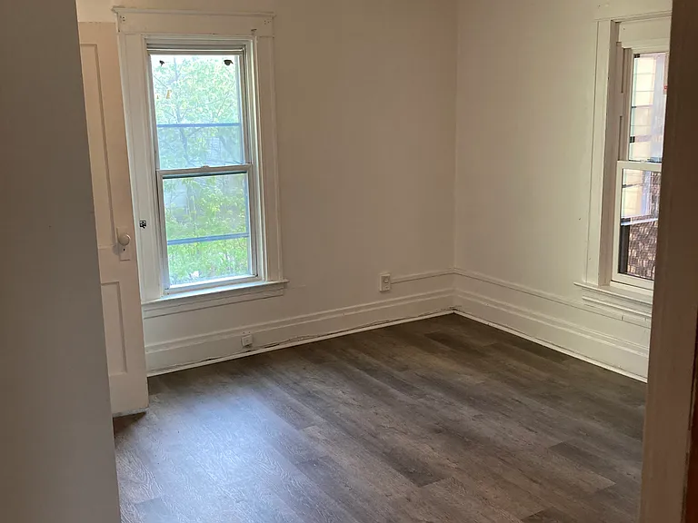 1935 Niagara St #2 — Photo 4