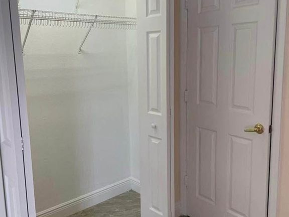 4th image of 6544 Gentle Ben Cir