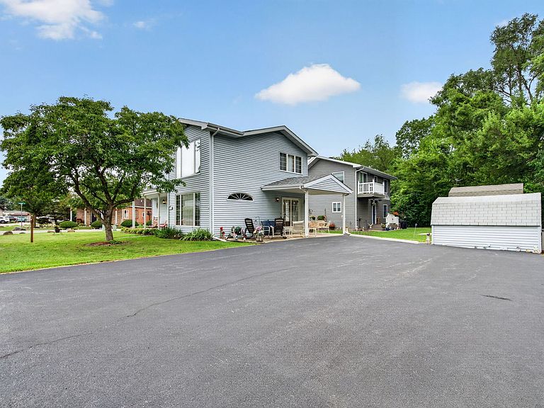 Listing photo 5