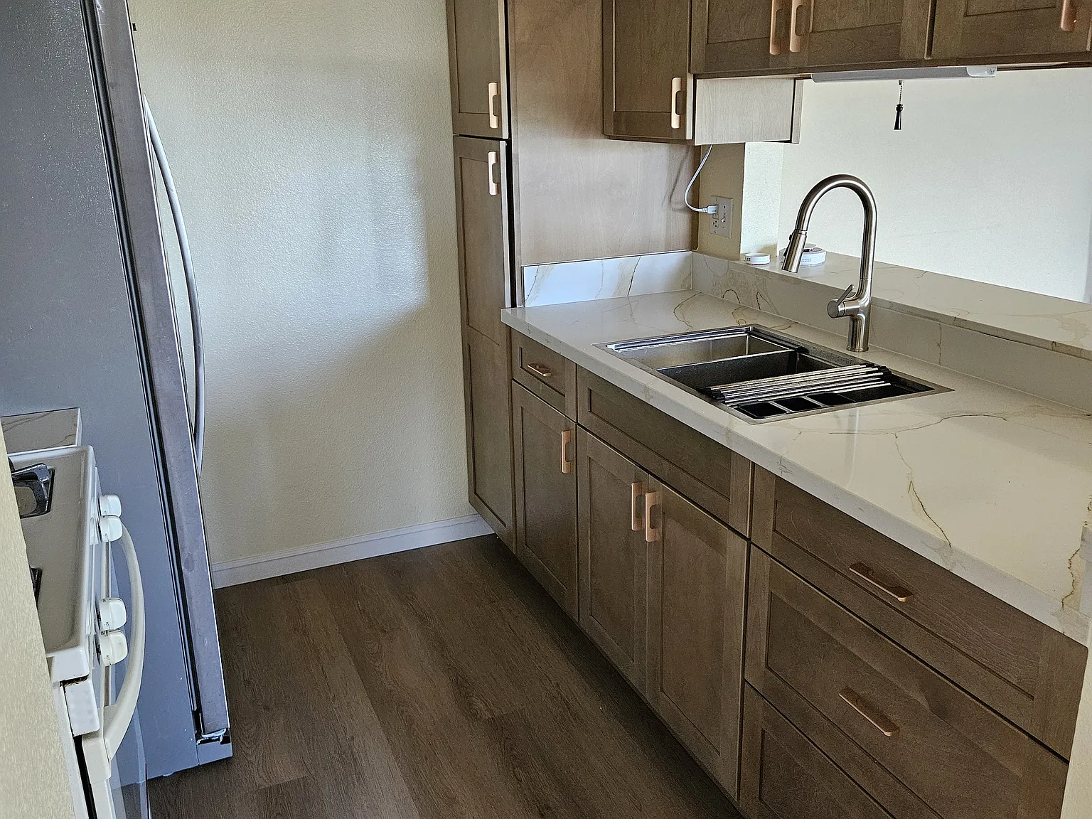 2 bed, 871 sqft, $3,000 — Photo 4
