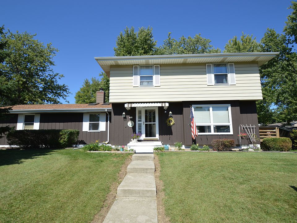 1st image of 3113 W Brookside Dr