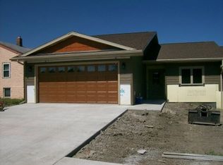 307 Washington St #4, Winner, SD 57580