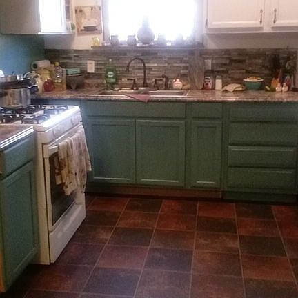 5th image of 500 E 10th St