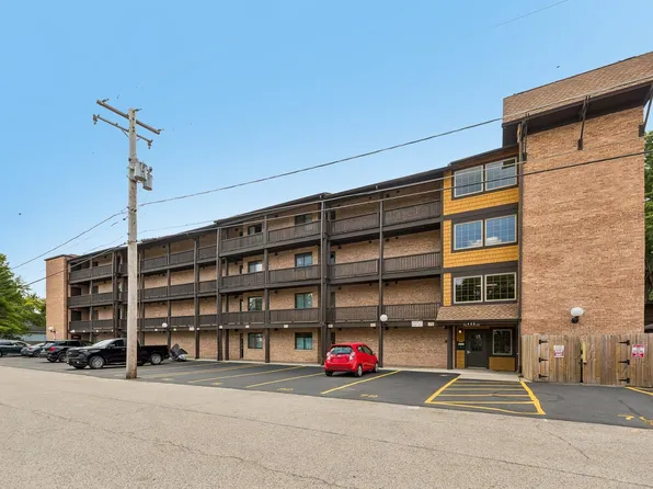 460 N Main St APT N403a, Wauconda, IL 60084