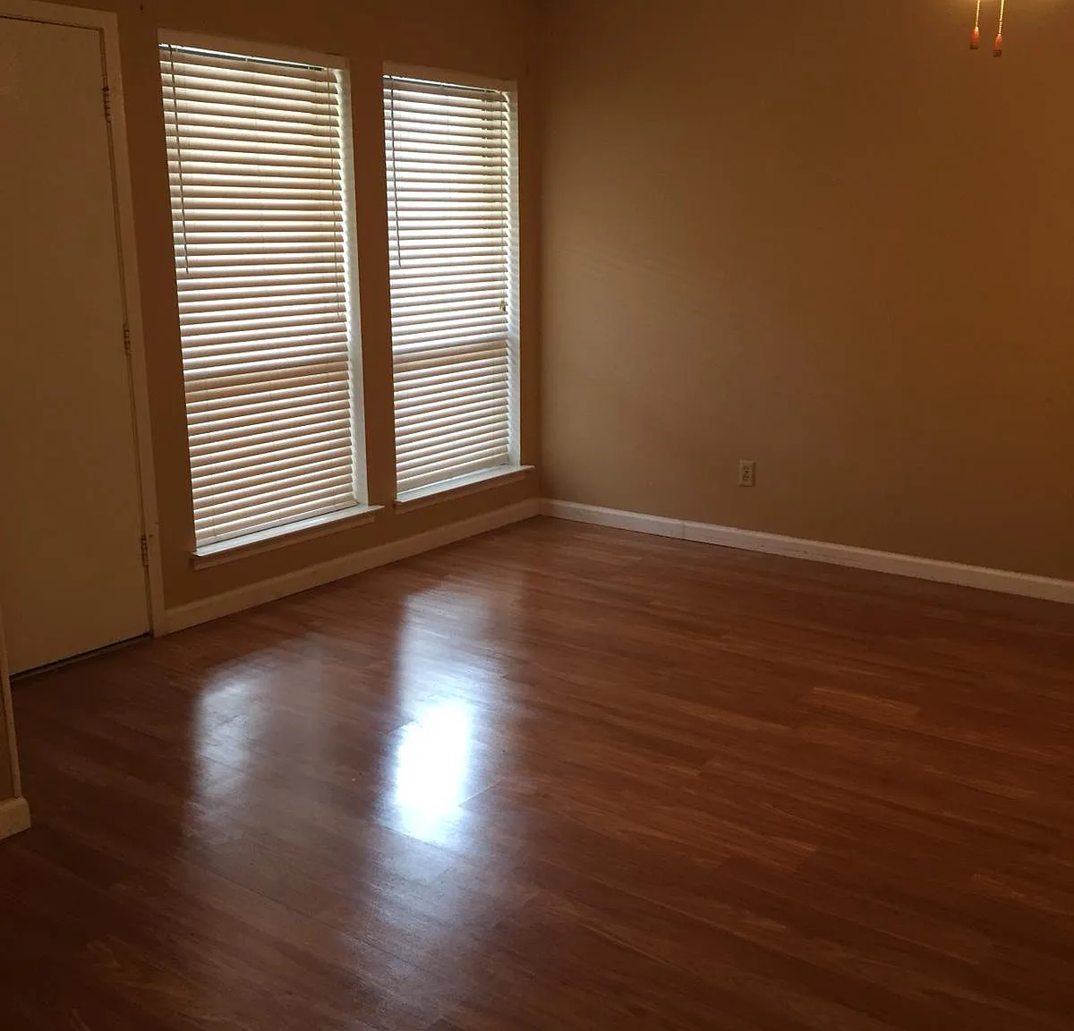 2 bed, 795 sqft, $1,400 — Photo 3