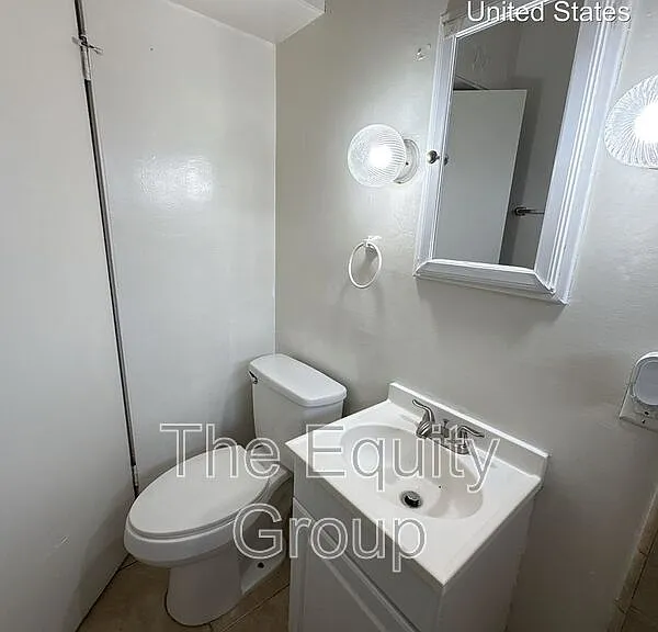 922 W Goshen Ave #A — Photo 12