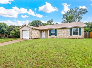 816 Reveille Rd, Fort Worth, TX 76108
