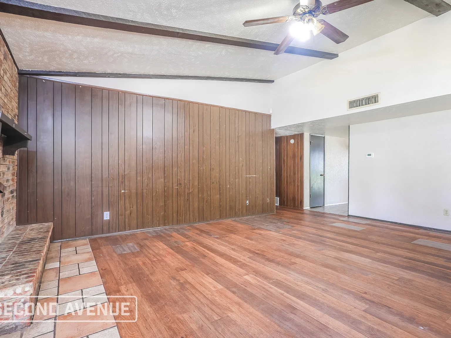 3 bed, 2.0 bath, 1934 sqft, $1,850 — Photo 4