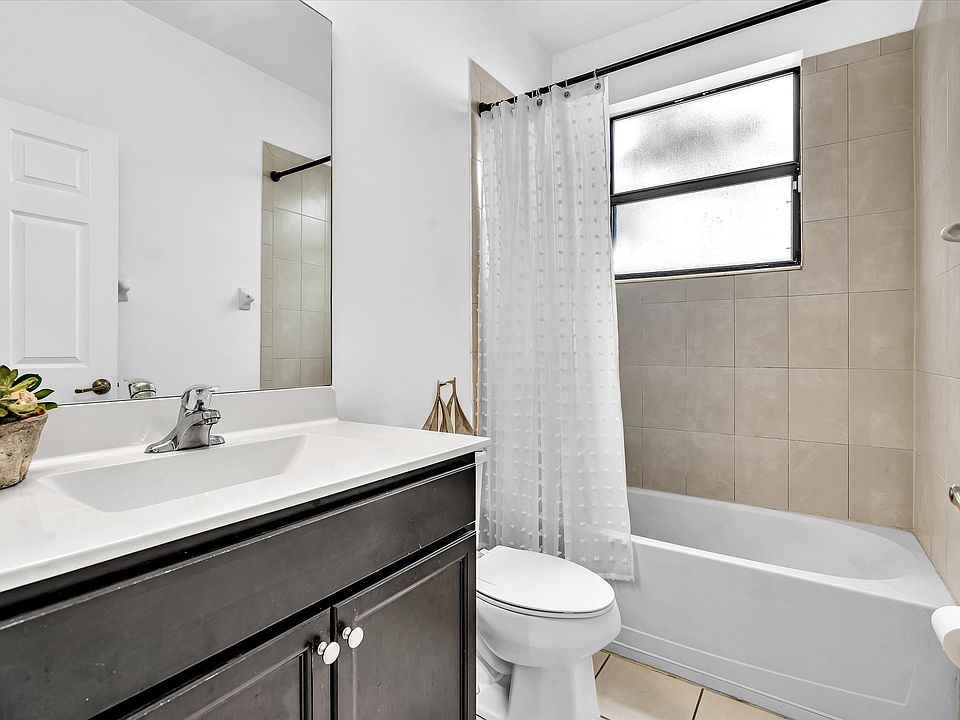 2nd image of 11709 SW 253rd St #2