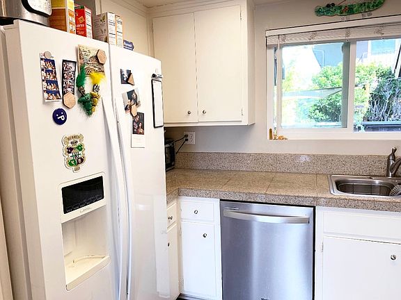 5th image of 721 Amigos Way APT 15