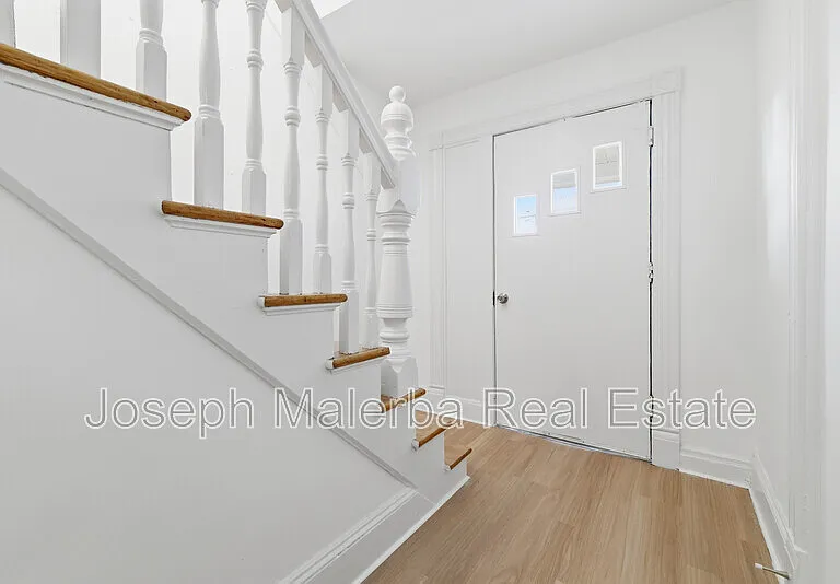 159 Connecticut Ave #2 — Photo 9