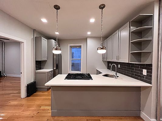 4th image of 1806 Caton Ave APT A3