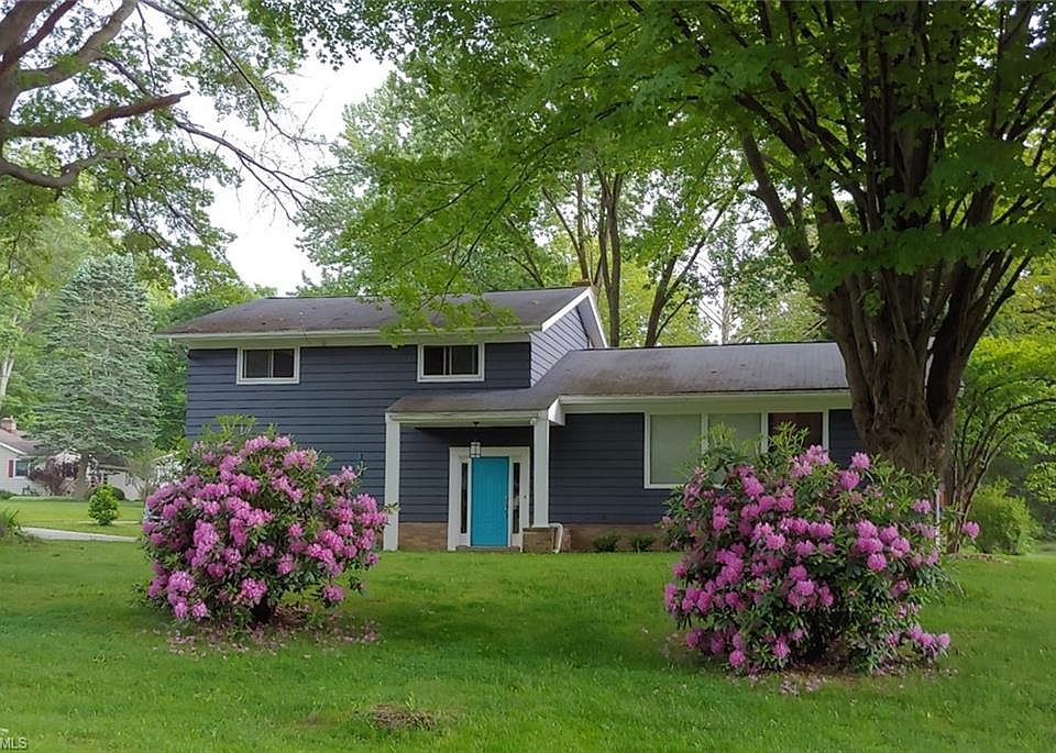 1st image of 124 Evergreen Dr