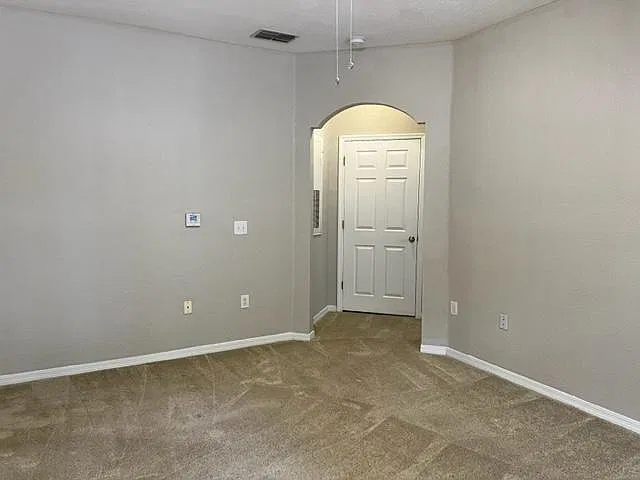 2 bed, 1170 sqft, $1,795 — Photo 3
