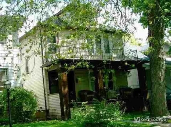 1240 Maryland St, Grosse Pointe Park, MI 48230