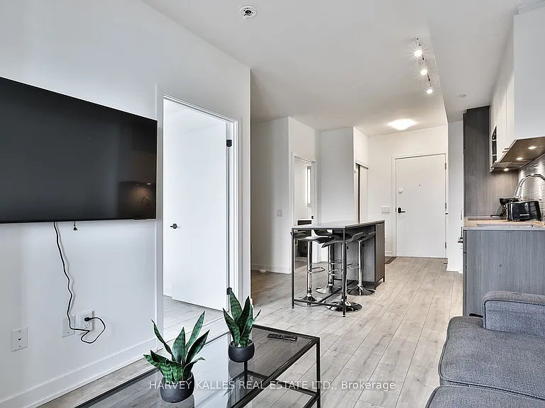 215 Lakeshore Rd W #206 — Photo 13