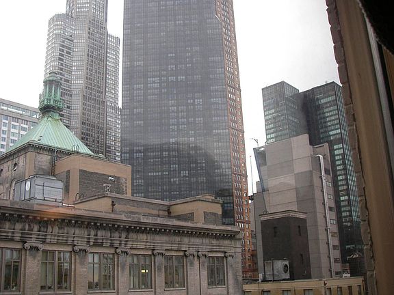 5th image of 106 Central Park S APT 20M
