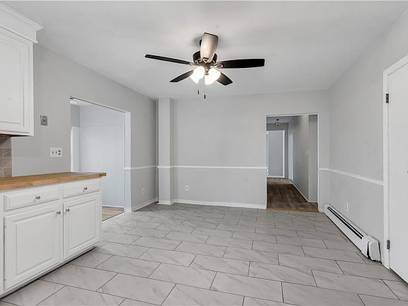 3rd image of 107 Blackstone St