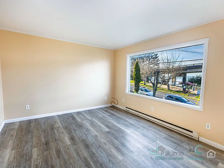 301 Alameda Ave — Photo 11