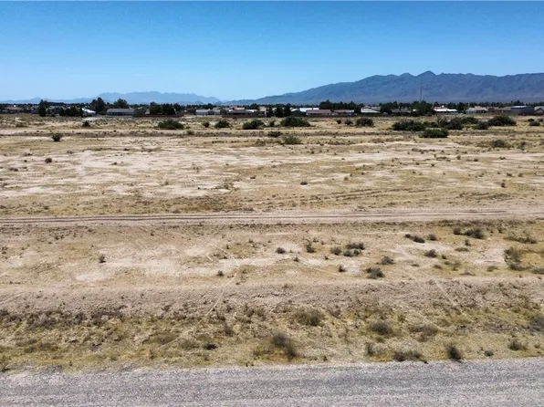 201 E Elmont St, Pahrump, NV 89048