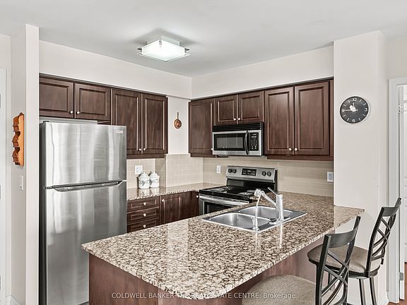 4th image of 1403 Royal York Rd #711