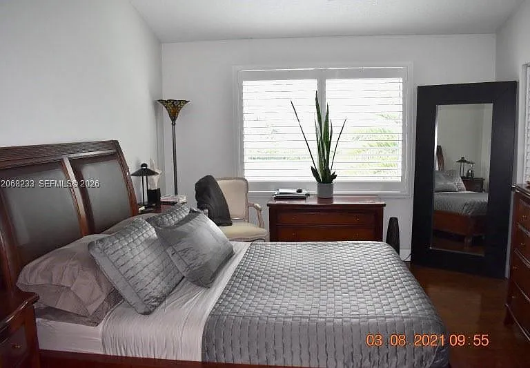 307 SW 120th Ave #307 — Photo 9