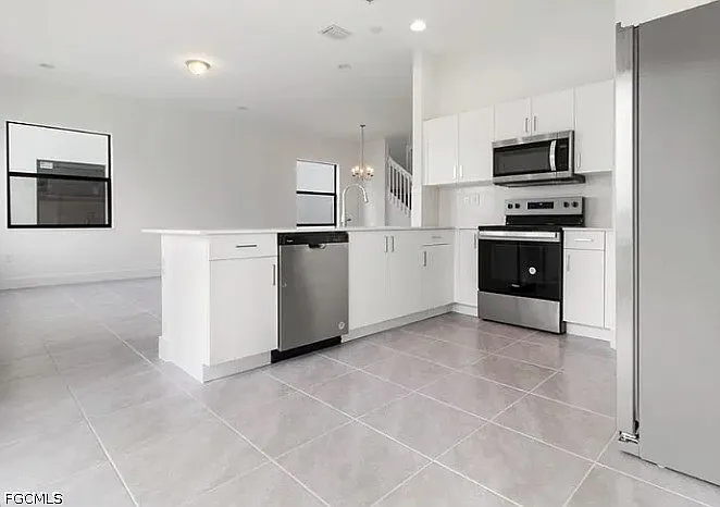 3 bed, 2.5 bath, 792 sqft, $2,200 — Photo 4