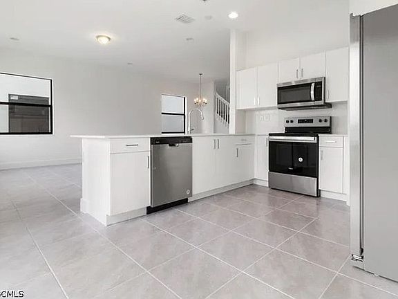 4th image of 5626 Carrara Dr