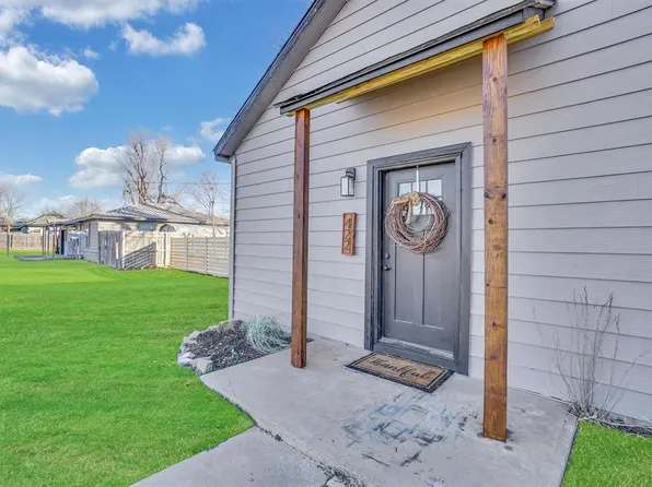 422 S Oklahoma Ave, Elk City, OK 73644