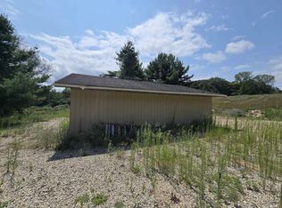 N3558 Oak Dr, Wautoma, WI 54982