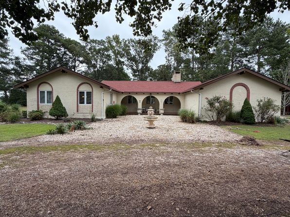 156 Wayne Cir