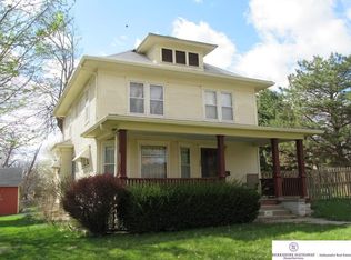 200 N Engdahl Ave, Oakland, NE 68045
