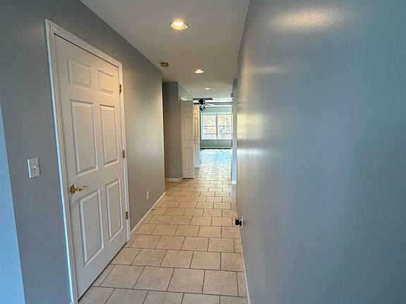 4th image of 132 Southridge Villages Ave #103