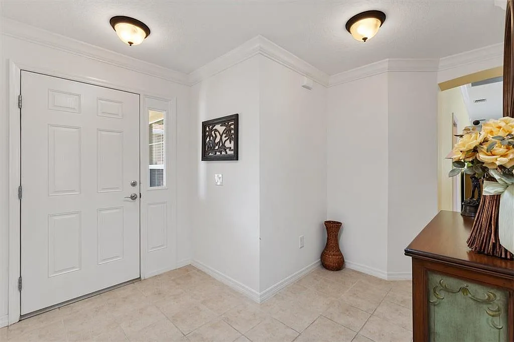 3 bed, 2.0 bath, 1415 sqft, $3,500 — Photo 2