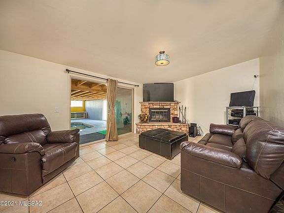 5th image of 8501 E Louise Dr