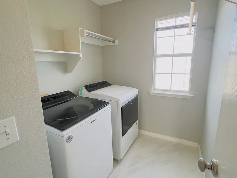 4712 Frost Hollow Dr — Photo 18