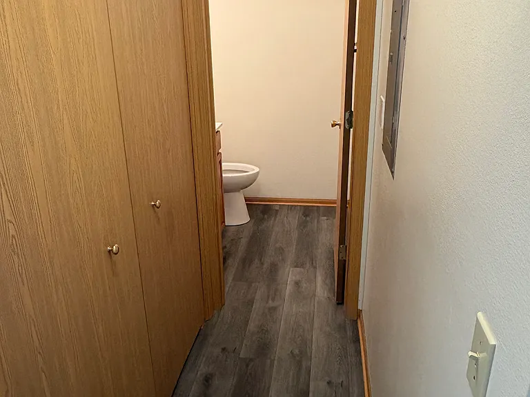 872 Edgewater Dr — Photo 5