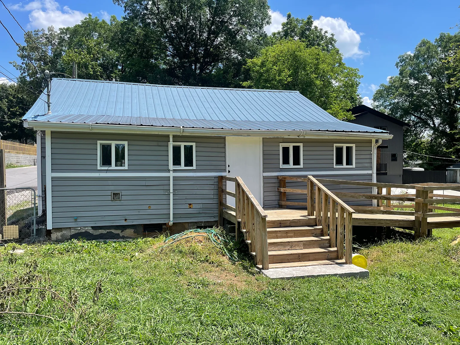 2 bed, 900 sqft, $1,100 — Photo 2