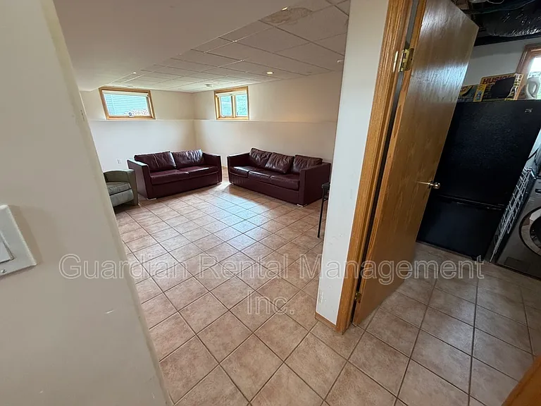 2196 Falconcrest Dr — Photo 24