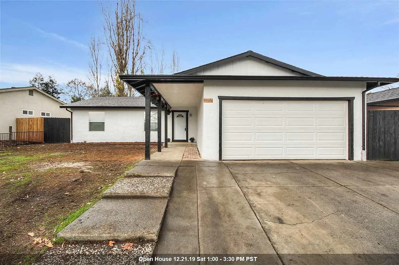 2212 Lopez Dr photo 1