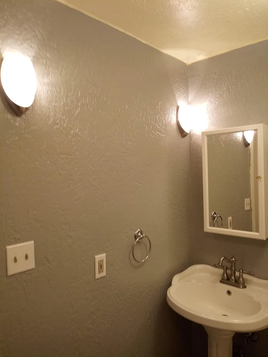 Building Photo - 2800 S Tyler St #1