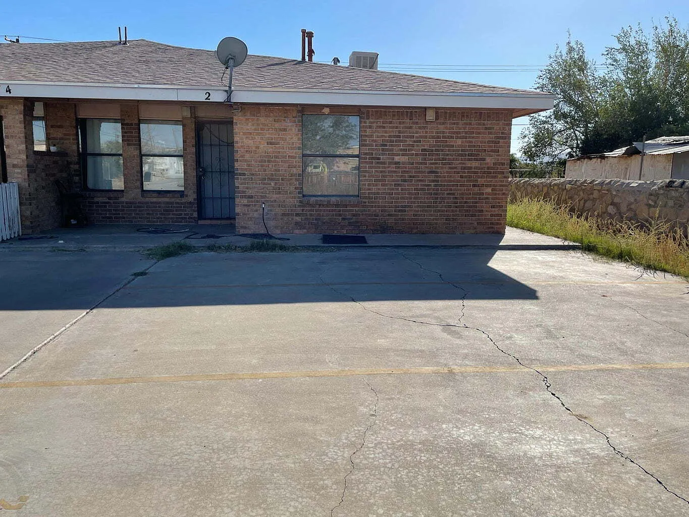 2 bed, 1.5 bath, 672 sqft, $850 — Photo 1