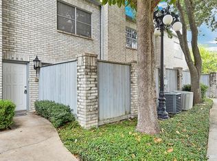 200 Wilcrest Dr #200, Houston, TX 77042
