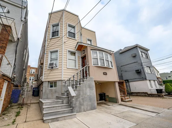 812 Grand Ave, North Bergen, NJ 07047
