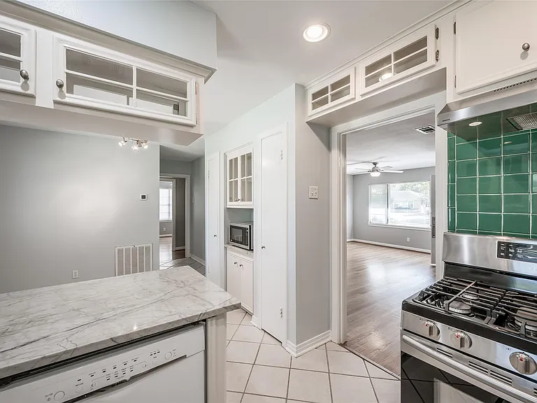 3322 Elmridge St — Photo 13