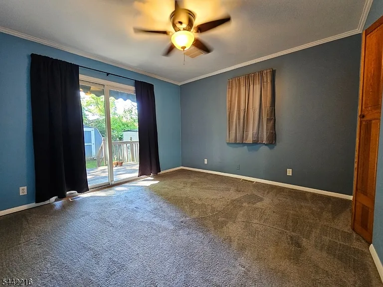 22 Amherst Way — Photo 5