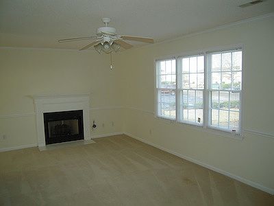 2nd image of 3813 V10 Sterling Pointe Dr