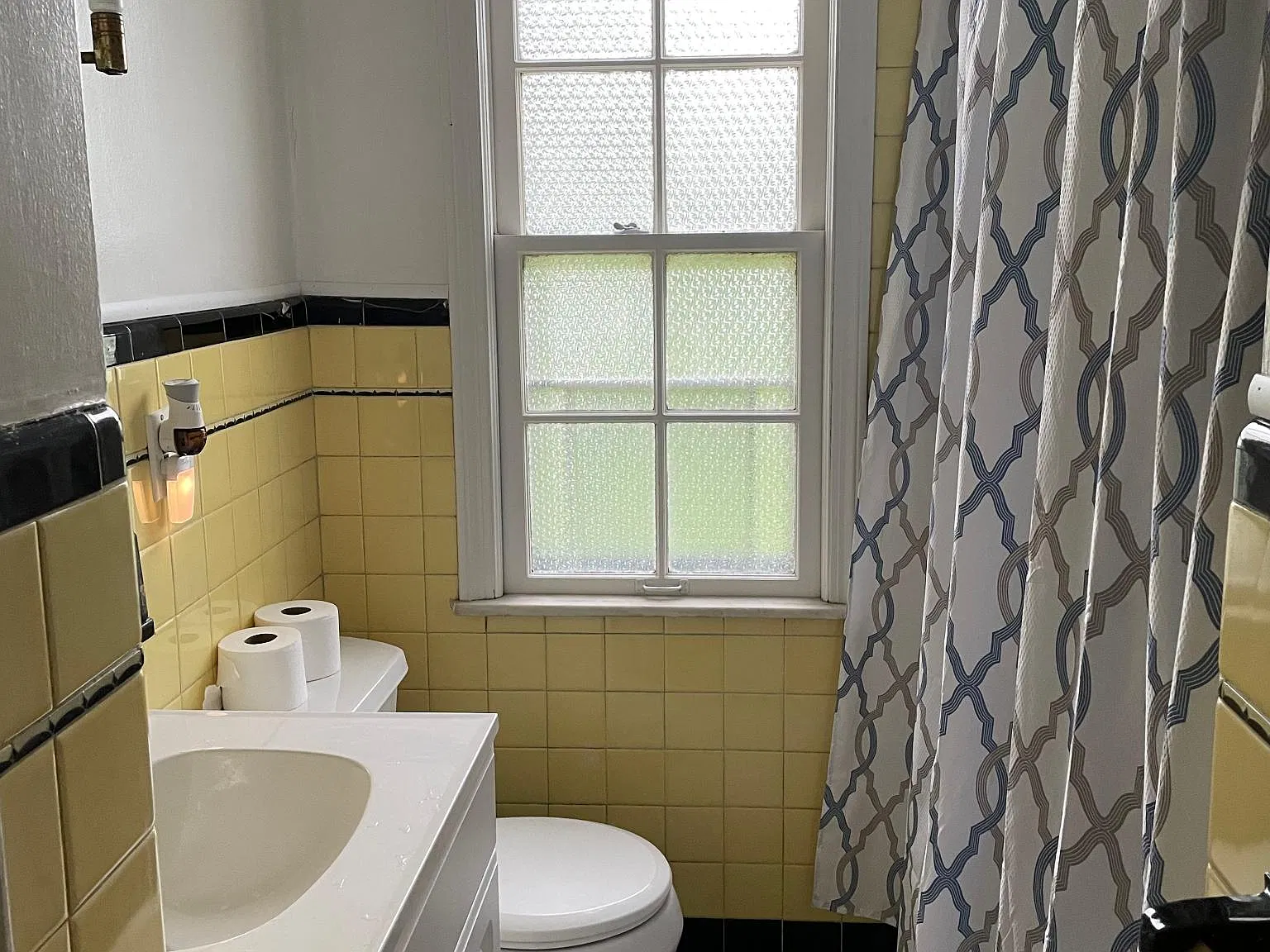 3 bed, 1619 sqft, $1,100 — Photo 4