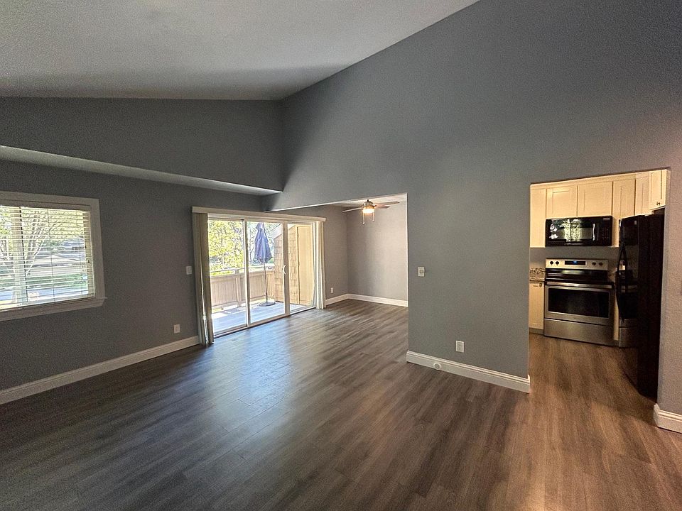 Entrance and Living Room