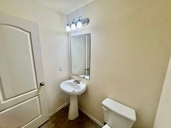 5th image of 6002 Narciso Dr